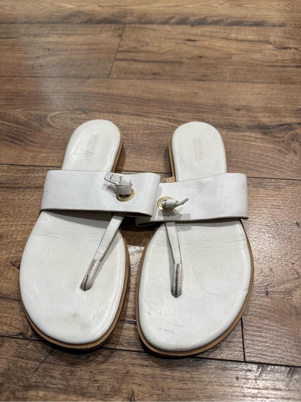 MICHAEL Michael Kors White Leather Knot-Detail Thong Sandals